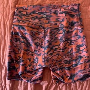 Wunder Train shorts 6 inch Size 8 barely worn